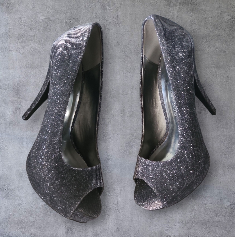 Chinese Laundry Silver Glitter Peep-Toe Heels - Picture 2 of 5